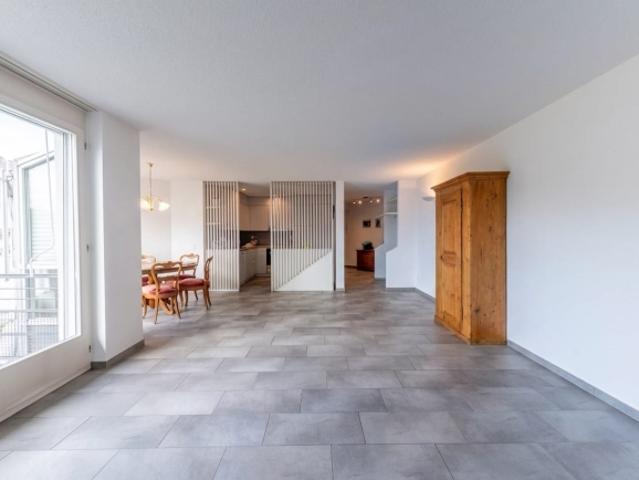 Licht & Raum zum Wohlfühlen 4.5 Zimmer Wohnung in Zuchwil