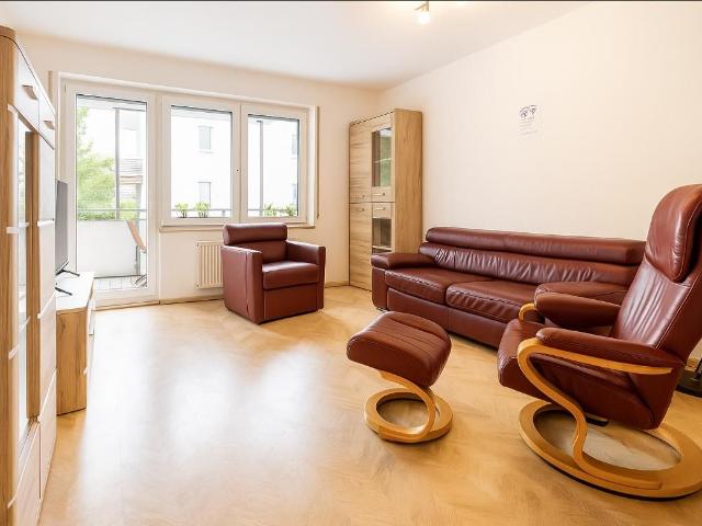 Licht, Ruhe und Lebensfreude. Zentrale schöne Wohnung in Dresden, Dresden Amsterdam Apartments for Rent