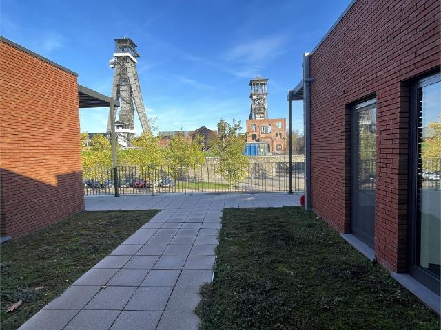 Licht, ruimte en een heerlijk terras tegenover C mine