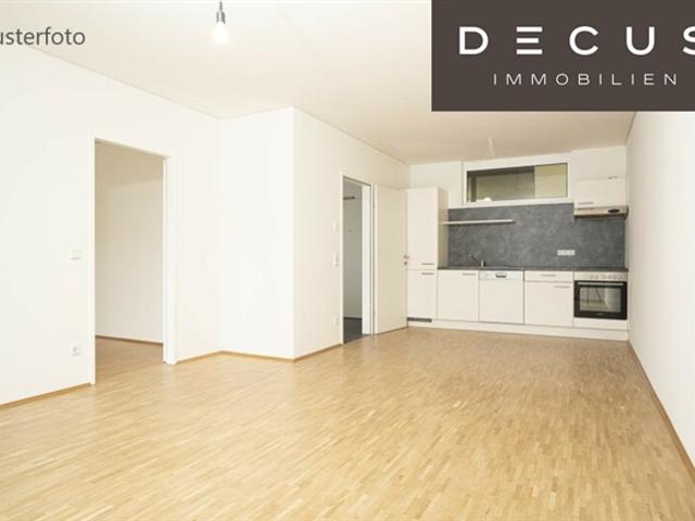 | LICHTDURCHFLUETETE 2 ZIMMERWOHNUNG | NÄHE HAUPTBAHNHOF