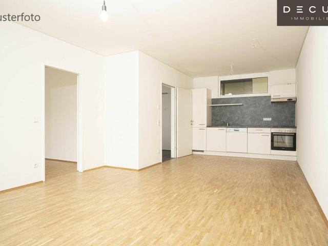 | LICHTDURCHFLUETETE 2 ZIMMERWOHNUNG | NÄHE HAUPTBAHNHOF