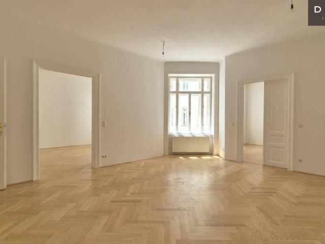 | LICHTDURCHFLUTET | ALTBAU | STELLPLATZ IM HAUS MÖGLICH |