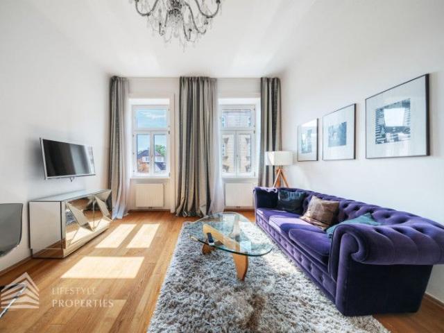 Lichtdurchflutet & elegant: möblierte 2 Zimmer Wohnung in Bestlage nahe AKH