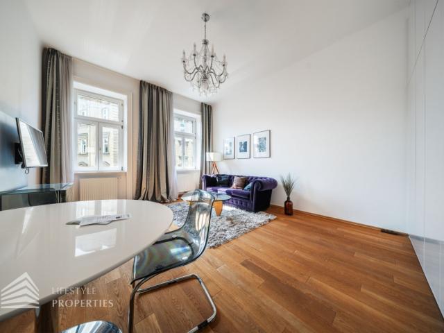 Lichtdurchflutet & elegant: möblierte 2 Zimmer Wohnung in Bestlage nahe AKH