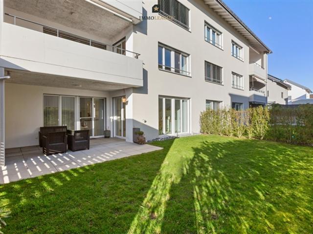 Lichtdurchflutet und durchdacht – Wohnen mit ged. Sitzplatz & Garten