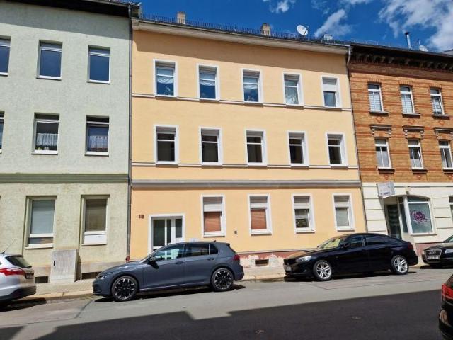 Lichtdurchflutete 4 RW mit großem Balkon im 2.OG in 4 Familienhaus in Gera Debschwitz zu vermieten
