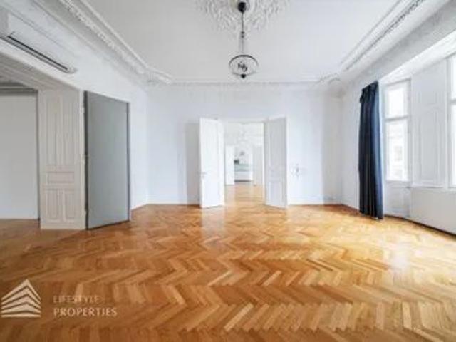 Lichtdurchflutete 4 Zimmer Wohnung, Nähe Votivkirche