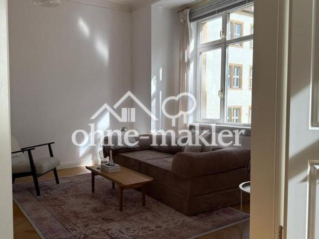 Anfragestopp: Lichtdurchflutete 4 Zimmer Altbauwohnung mit Balkon & Garten