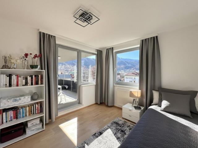 Lichtdurchflutete 4 Zimmer Eckwohnung mit Südwestbalkon & Bergblick