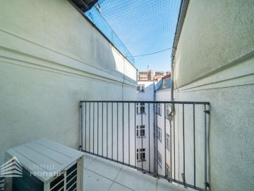 Lichtdurchflutete 4 Zimmer Maisonette Penthouse Wohnung mit Weitblick und Terrassen!