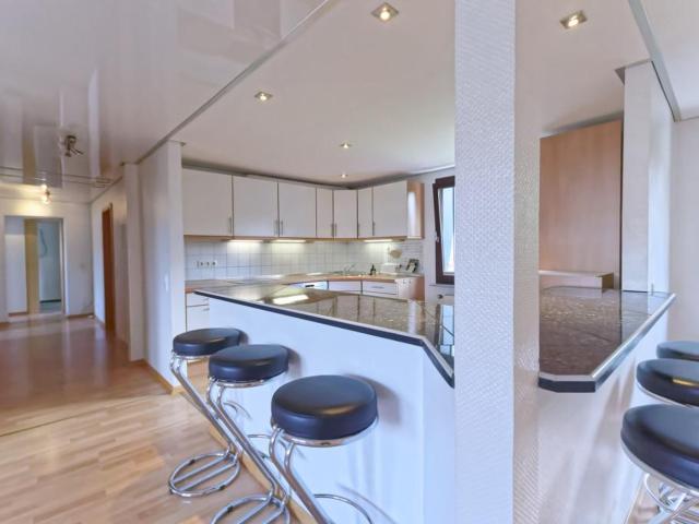 PROVISIONSFREI: Lichtdurchflutete 4 Zimmerwohnung in OB Sterkrade Energetischer Top Zustand!