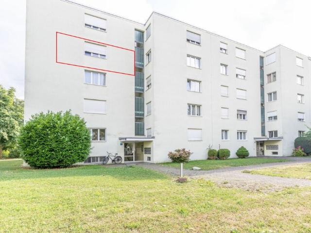 Lichtdurchflutete 4.5 Zimmer Wohnung mit gedecktem Balkon