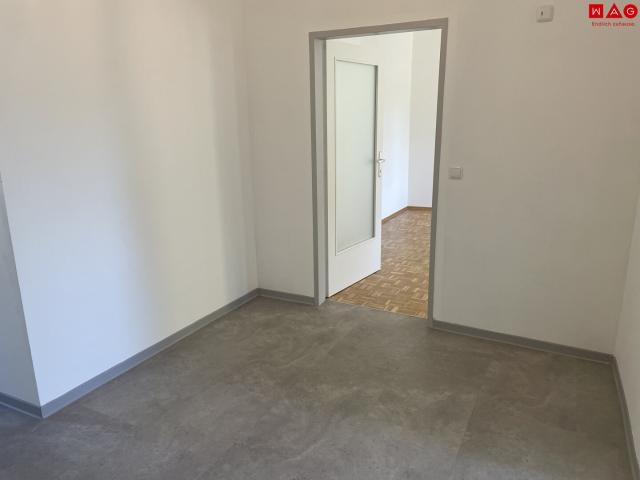 lichtdurchflutete 77 m² wohnung mit balkon in ruhiger lage !