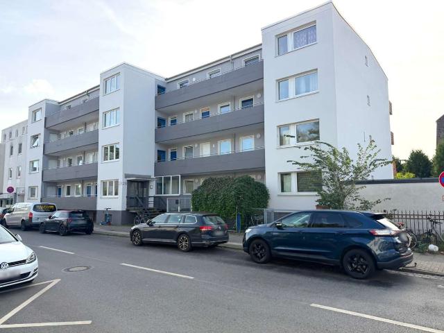 Lichtdurchflutete 1,5 Zimmer Wohnung mit großzügigem Balkon in Hannover Misburg