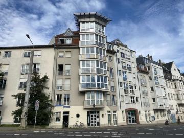 Lichtdurchflutete 2 RWG im 1. OG – Laminat – Bad mit Wanne *WE 03* – I.V.K. GmbH – Immobilien Leipzig