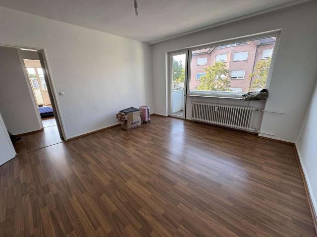 Lichtdurchflutete 2 Zimmer Wohnung mit zwei Balkonen