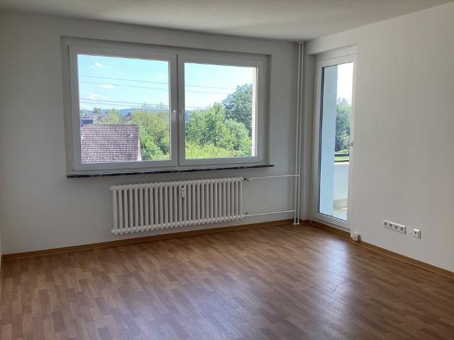 Lichtdurchflutete 2 Zimmer Wohnung mit Balkon in Baumheide