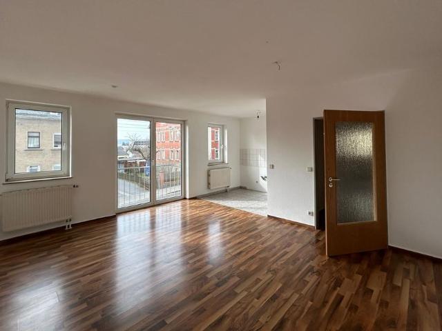 Lichtdurchflutete 2 Zimmer Wohnung mit franz. Balkon in Seifhennersdorf