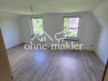 Lichtdurchflutete 2 Zimmer Wohnung mit kleinem Gartenanteil in Emmerstedt Neu renoviert