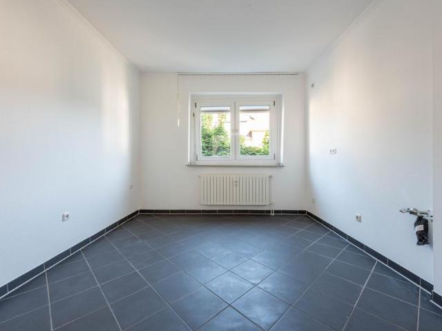 Lichtdurchflutete 2 Zimmer Wohnung in ruhiger Lage!