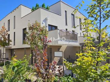 Lichtdurchflutete 2 Zimmer Balkon Wohnung im Erstbezug in traumhafter Anlage provisionsfrei!