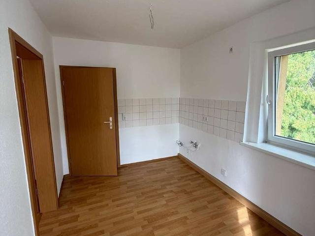 Lichtdurchflutete 2 Zimmer Dachgeschosswohnung mit 43,5 m² in Bitterfeld Wolfen