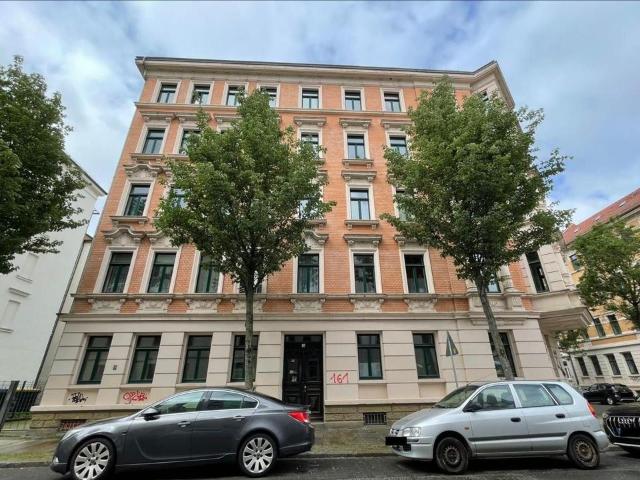 Lichtdurchflutete 2 Zimmer Dachgeschosswohnung mit Tageslichtbad in Neustadt Neuschönefeld