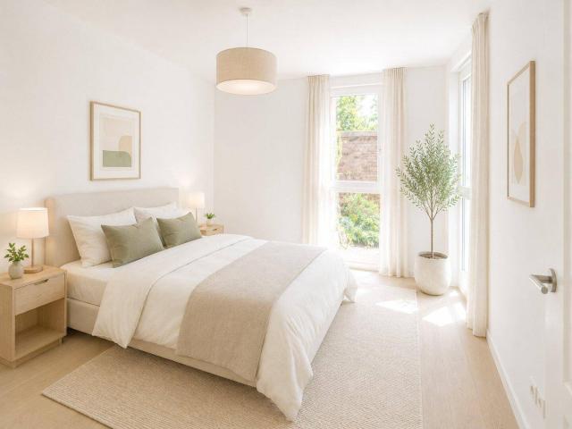 Lichtdurchflutete 2 Zimmer Gartenwohnung mit 2 Terrassen und Eigengarten – insgesamt ca. 28 m² Freifläche