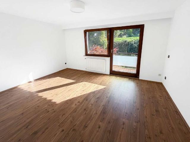 Lichtdurchflutete 2 Zimmerwohnung