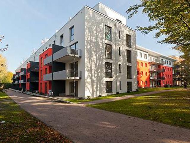 Lichtdurchflutete 2 Zimmerwohnung mit Balkon in Wandsbek Gartenstadt