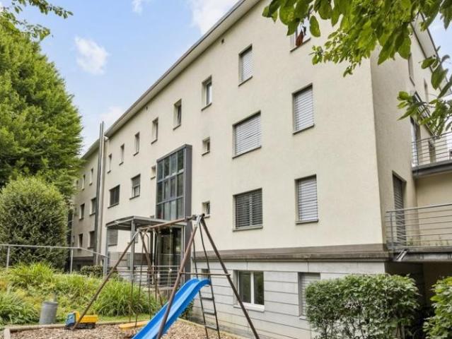 Lichtdurchflutete 2.5 Zimmer Dachwohnung in St. Gallen