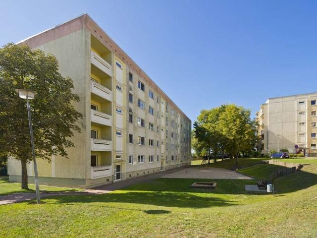 Lichtdurchflutete 3 Raumwohnung mit Küche am Rande von Blankenhain