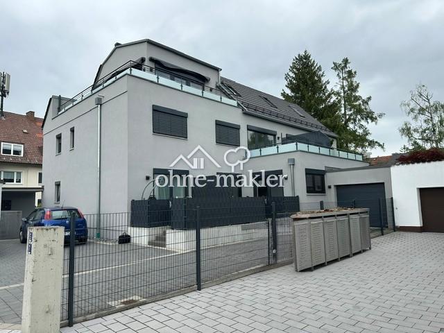 Lichtdurchflutete 3 Zimmer Wohnung mit Terrasse in begehrter Villenlage in Obersendling