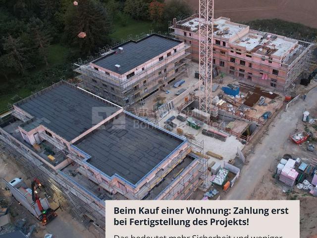 Lichtdurchflutete 3 Zimmer Wohnung mit weitläufiger Dachterrasse