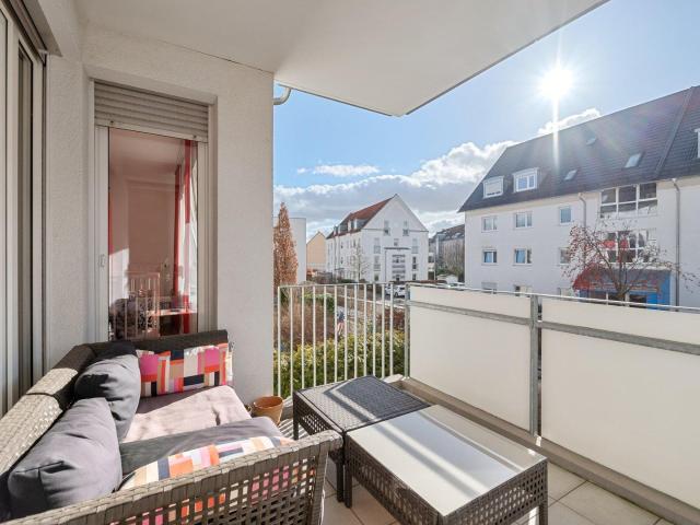 Lichtdurchflutete 3 Zimmer Wohnung mit Westbalkon