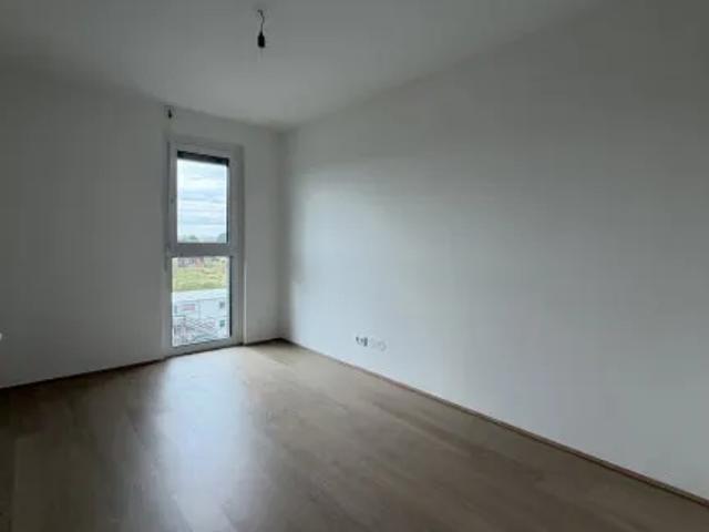 Lichtdurchflutete 3 Zimmer Wohnung mit zwei Terrassen | nähe U1