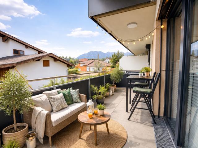 Lichtdurchflutete 3 Zimmer Wohnung mit Balkon