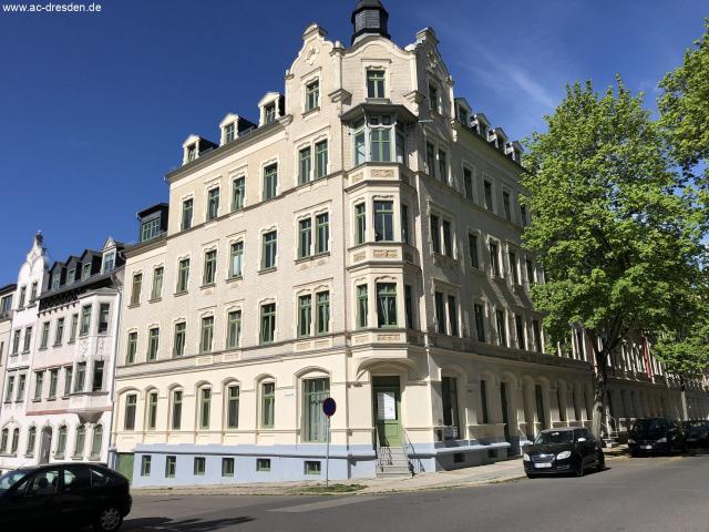 Lichtdurchflutete 3 Zimmer Wohnung mit Balkon im ruhigen und familienfreundlichen Stadtteil Chemnitz Hilbersdorf