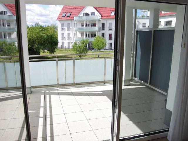 Lichtdurchflutete 3 Zimmer Wohnung mit Balkon Südseite, Aufzug, TG Stellplatz in Baiersdorf