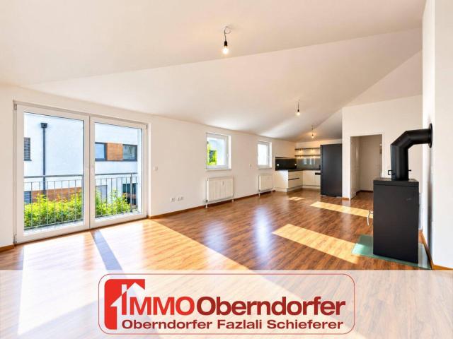 Lichtdurchflutete 3 Zimmer Wohnung mit großzügigem Wohnbereich I MAXGLAN