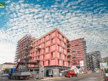 Lichtdurchflutete 3 Zimmer Wohnung mit Loggia