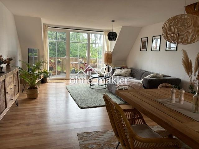 Lichtdurchflutete 3 Zimmer Wohnung mit Südbalkon – mit energetisch neuen Fenstern / 3 min zum Kanal