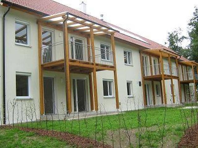 Lichtdurchflutete 3 Zimmer Wohnung im Obergeschoss mit Balkon inkl. Küche geförderte Miete ODER geförderte Miete mit Kaufoption 3 Zimmer