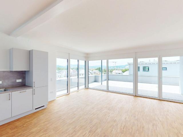 Lichtdurchflutete 3 Zimmer Wohnung zum Wohlfühlen mit EBK und Sonnenterrasse