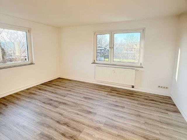Lichtdurchflutete 3 Zimmer Wohnung | Zentral & mit guter Anbindung