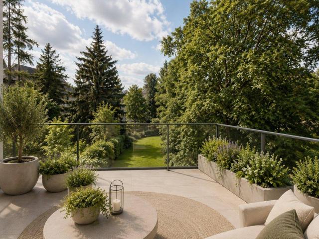 Lichtdurchflutete 3 Zimmer Dachgeschosswohnung mit ca. 11 m² Terrasse