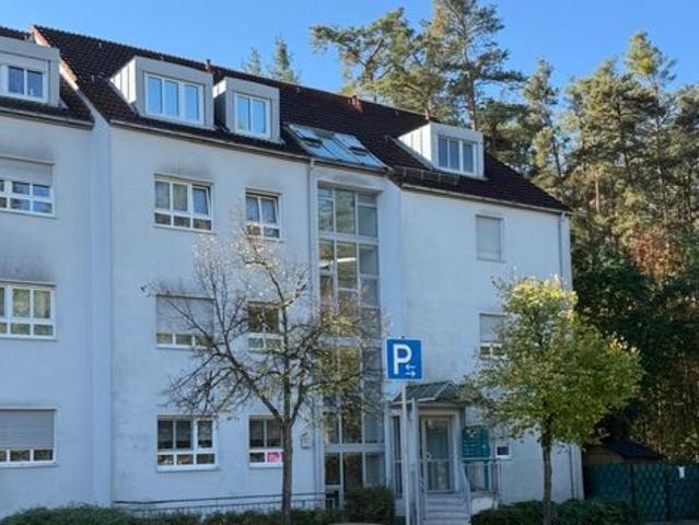 Lichtdurchflutete 3 Zimmer Dachgeschosswohnung mit Südwestbalkon in Schwand