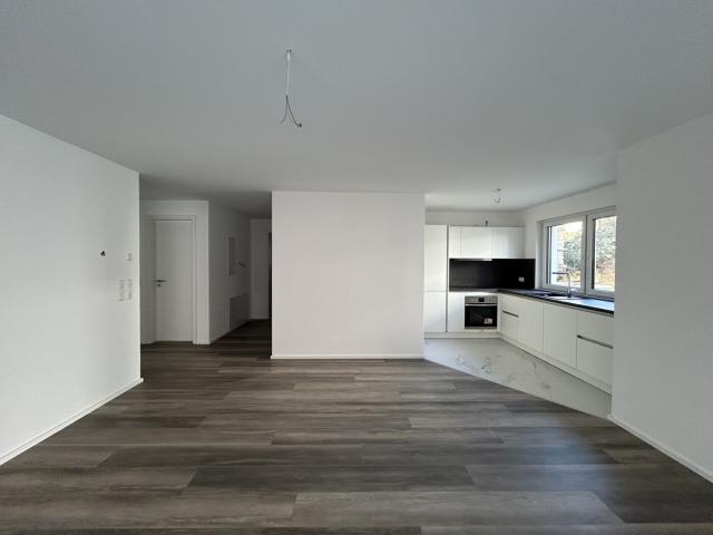 Lichtdurchflutete 3,5 Zimmer Neubauwohnung mit Einbauküche zu vermieten!