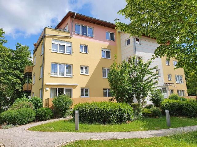 Lichtdurchflutete 3,5 Zimmer Wohnung mit Balkon in Mosbach