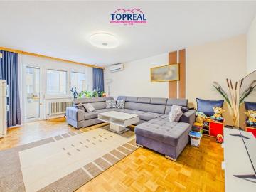 Lichtdurchflutete 3,5 Zimmer Wohnung mit Loggia & Garagenplatz in absoluter Zentrumslage von Wels